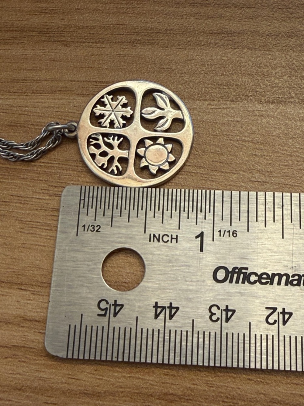 Retired James Avery Four Seasons Round Pendant Necklace in Sterling Silver - Picture 5 of 9